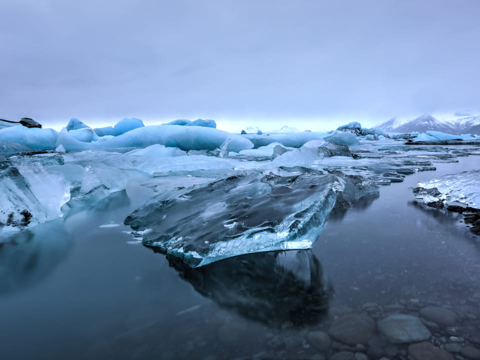 . Glacier Lagoon / Jökulsárlón (Luxury Private tour) — KFJ Luxury Tours