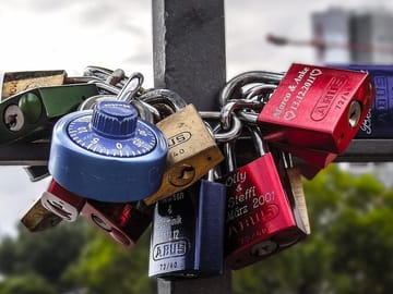 Frankfurt walking tour with a Professional Guide