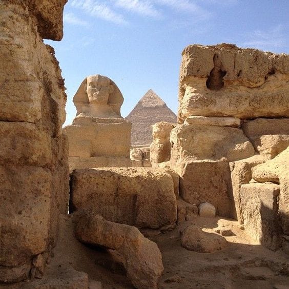 Half Day Tour to Pyramids of Giza with Camel ride photo 3