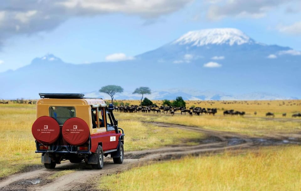4-Day Safari Adventure in Nairobi and Amboseli National Park
