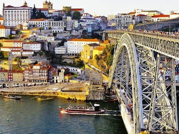 Lisbon to Porto Tour with Aveiro, Coimbra, and Fátima Stops