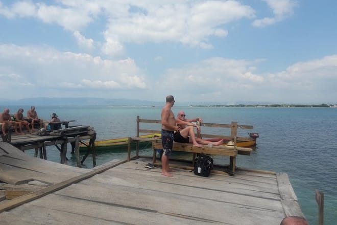 CHILLING AT THE PELICAN BAR