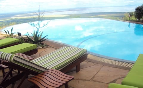 4 Days / 3 Nights – Tarangire, Ngorongoro, Lake Manyara, Cultural Tour, Materuni Waterfall and Chemka Hot Spring