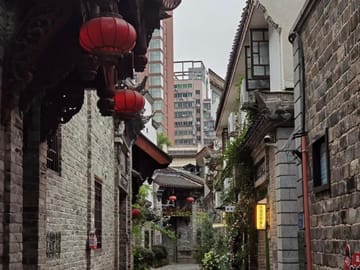 Changsha: Hunan Museum, Fan Paint Workshop & Creative Market