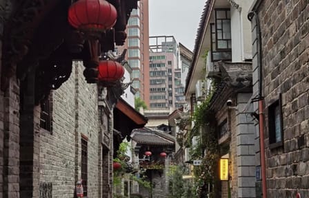 Explore Hunan's Culture: Museum Visit and Fan Painting in Changsha