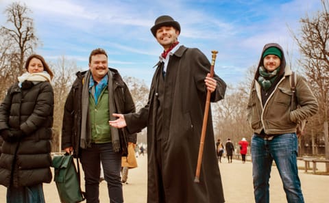 Immersive Walking Tour of Paris' Historic Landmarks