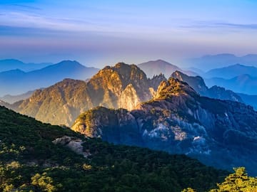 3 Day Mt. Huang Hongcun Village Tunxi Ancient Street Private Tour
