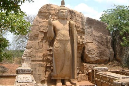 DISCOVER SRI LANKA – ( Culture,Religon, Arts,History)