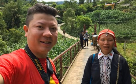 Sapa 3-Day Private Tour to Fansipan Peak and Local Villages