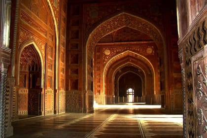 Agra Sightseeing tour Includes Guide and Private Air-Condition vehicle