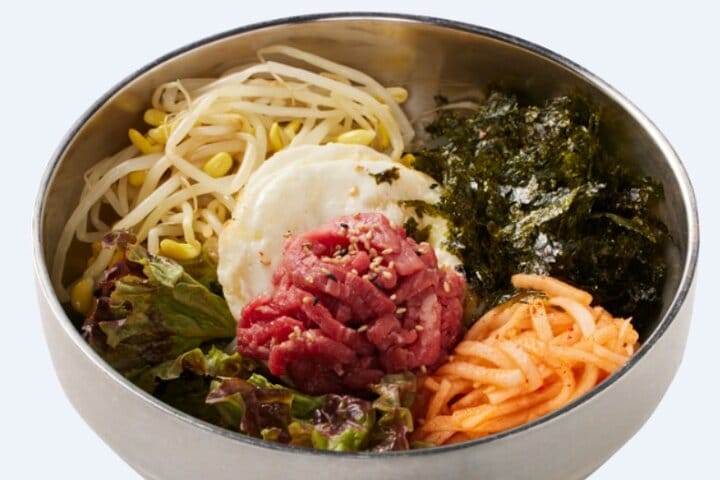 Gangnam Tour (Includes a Traditional Korean Meal) Enjoy tastings during the meal and experience a relaxed, social Korean food journey in com