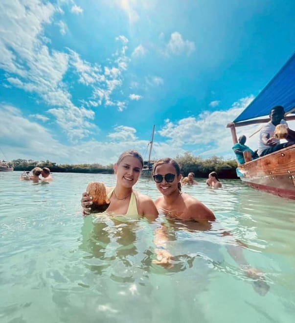 Safari Blue – Full-Day Traditional Dhow Adventure with Snorkeling, Seafood & Sandbank Picnic