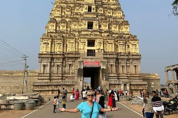 Bengaluru to Hampi Heritage Tour with Chitradurga Stop