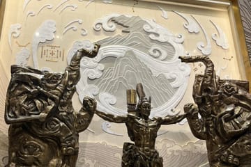 Guided Tour of Henan Museum in Zhengzhou with Entry Ticket