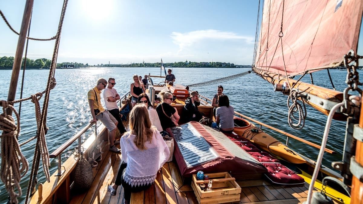 Yksityispurjehdus Helsingissä