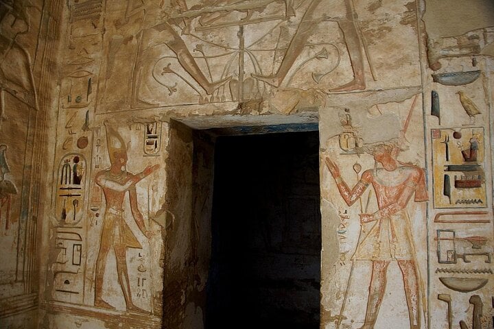 5-Hour Habu and Valley of the Queens Temple, Flucca From Luxor