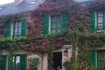 Giverny Day Trip: Explore Monet's House and Gardens