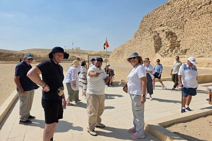 Giza Pyramids Private Tour: Camel Ride & Free Photo Session at Sphinx