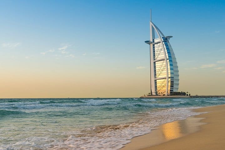 dubai stopover tours with the photo stop of Burj al Arab