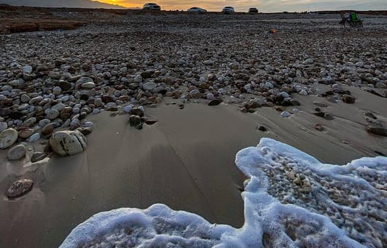 Day Trip Wadi Shab and Bimmah Sinkhole