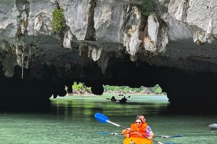 Hanoi: 5-Star Luxury Day Cruise to Lan Ha Bay with Scenic Views 2
