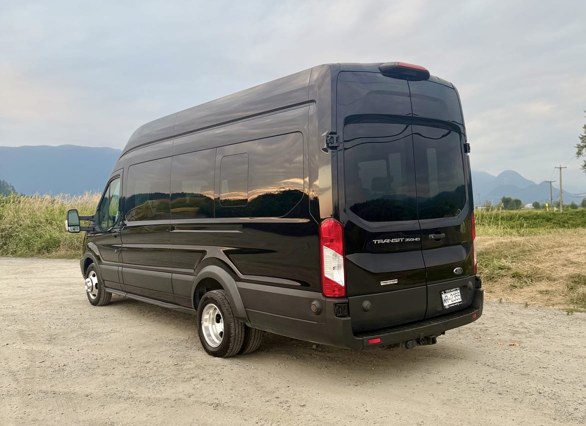 Private Group Transfer From/To Vancouver To/From Kelowna 3