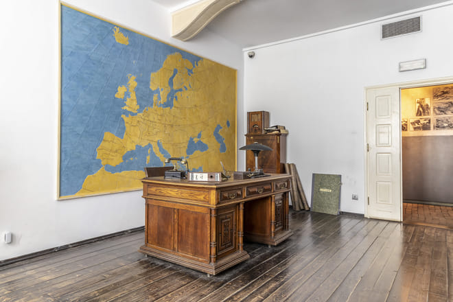 Jewish Quarter Kazimierz & Schindler's Factory & Ghetto Guided Tour  7