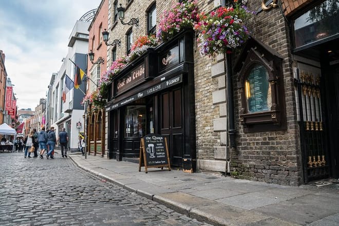 The Dublin Incident: Alien, Whiskey & Clues Exploration Game 3