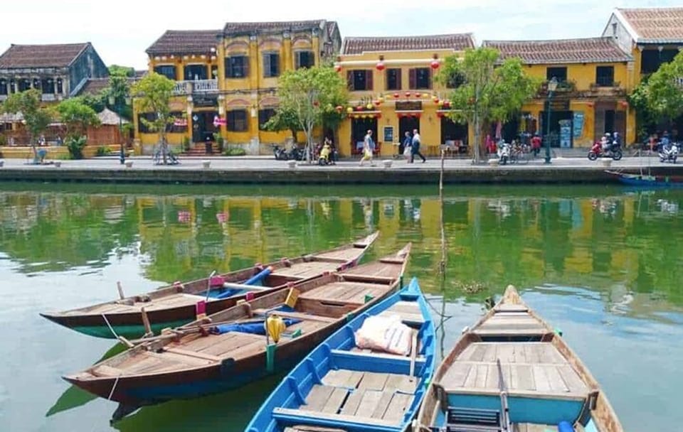 Explore My Son and Hoi An Ancient Town Private Tour from Da Nang