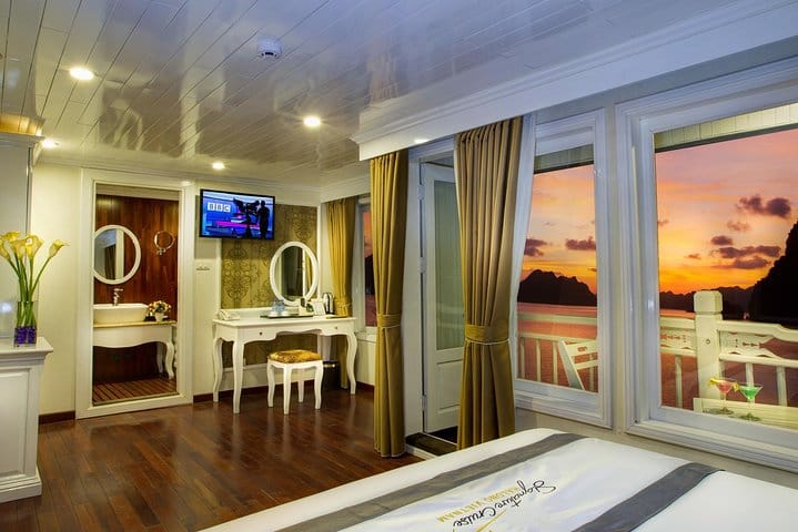 Signature cruise - bedroom
