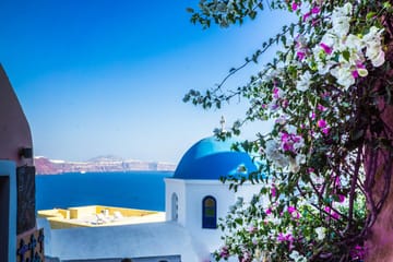 Private Highlights Tour of Fira, Santorini in a Luxury Vehicle
