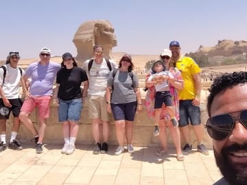 Pyramids of Giza and the great Sphinx, Group Tour