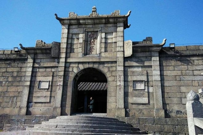 Private Day Tour to Mt Hengshan from Guangzhou by Round-way Bullet Train  5