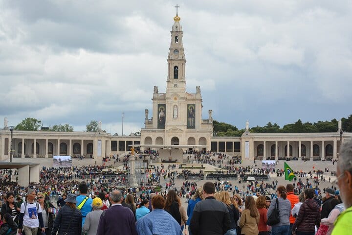 From Lisbon: Sanctuary of Fatima and Roman city Conimbriga 8