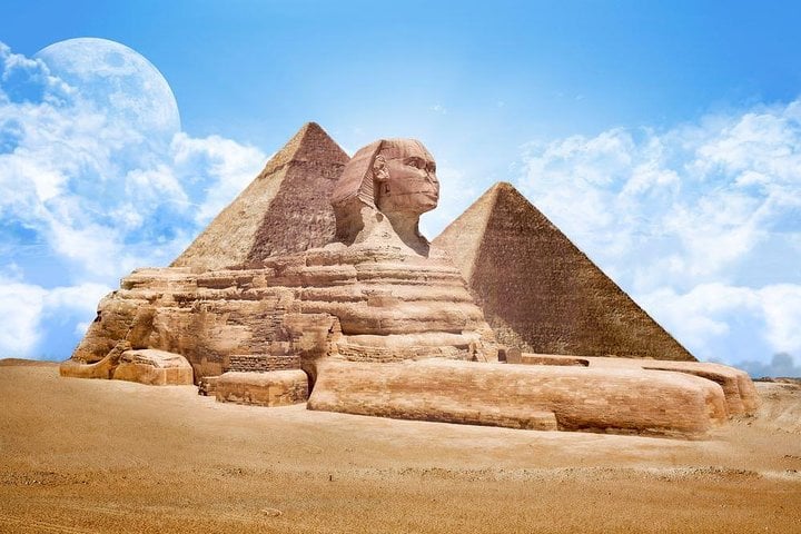 Half day to Giza pyramids and Sphinx 9