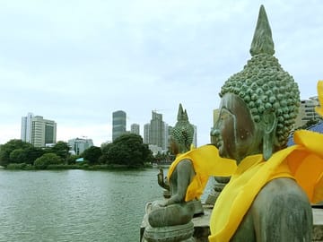 Private Full Day Colombo City Tour with Air-Conditioned Vehicle