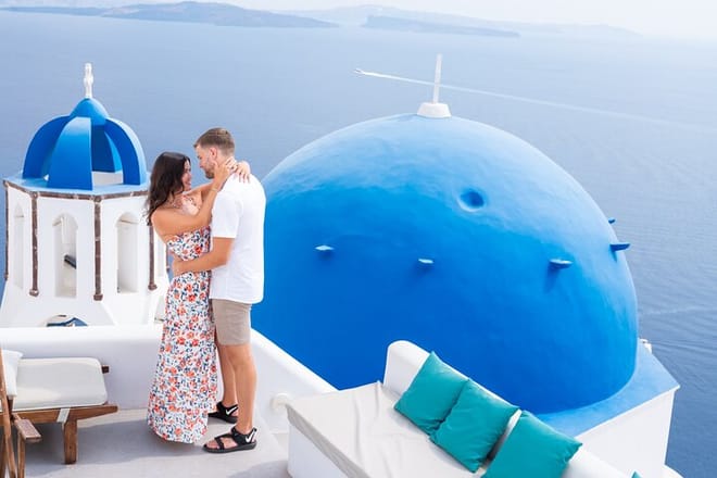 Santorini 3 hours Island Tour with your personal Photographer photo 5