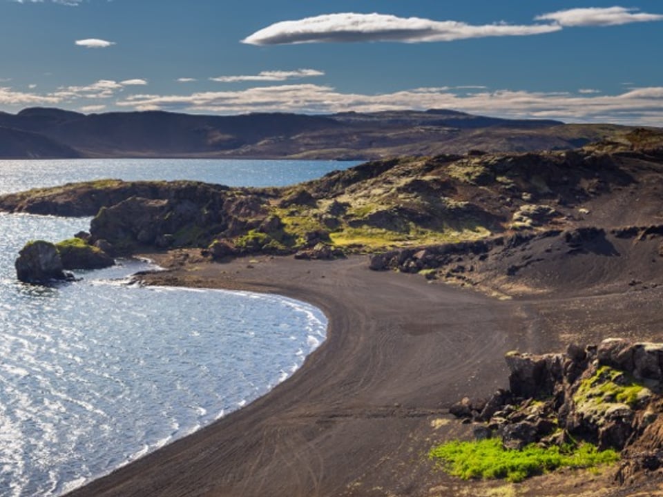 Reykjanes Lunar Landscapes | Private Tour — Pink Iceland
