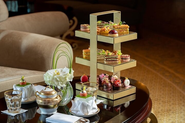Experience Emirates Palace Hi-Tea and Visit Sheikh Zayed Mosque  9