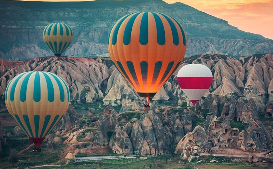 Hot Air Balloon Ride Over Cappadocia's Soganlı and Ihlara Valley