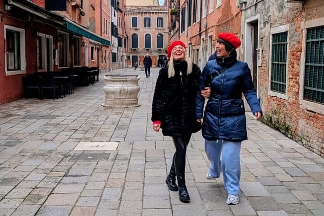 Emily in Paris in Venice Filming Locations Tour