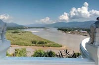 Chiang Mai-Chiang Rai: White-Blue Temple-Black Musuem-Golden Triangle-Boat Trip Mekong River-Karen Village 5