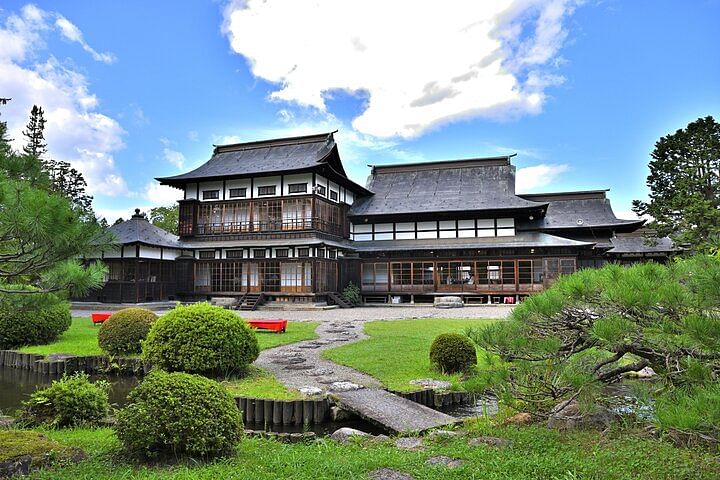 Making Original Nenju Bracelet & Safflower Dyeing in Yonezawa