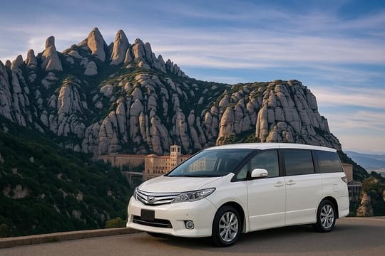 Day trip to Montserrat. Private tour. Know all the secrets
