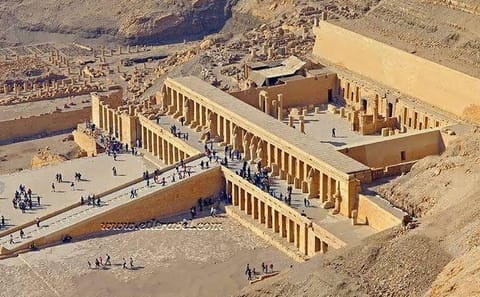 Hot-Air Balloon Ride and Temple Tour in Luxor