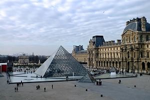 Half Day Paris Tour with CDG Airport pickup and drop off