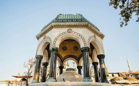 Istanbul Private Tour: Fast Track Entry Ticket Local Guide