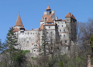 Castle trip from Brasov: PRIVATE Tour to Bran Castle & Peles Palace in Sinaia