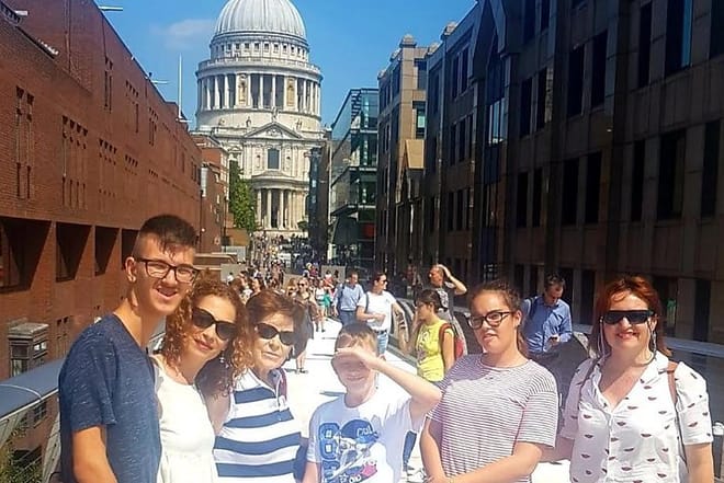 You get to see the very best of London on our Harry Potter taxi tour.