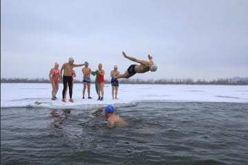 Harbin city tour with ropeway ride and ice swimming show